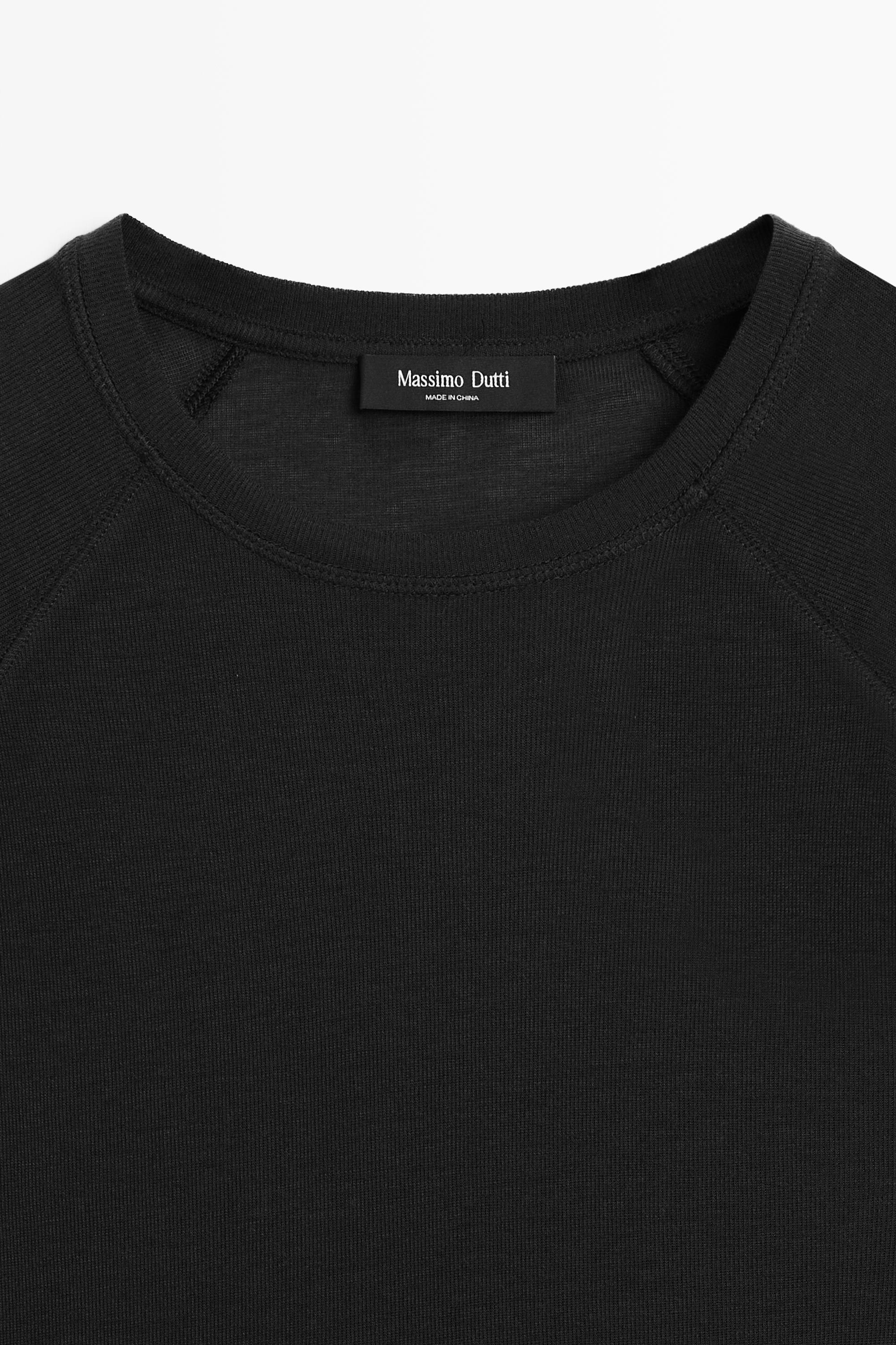 Short sleeve raglan T-shirt